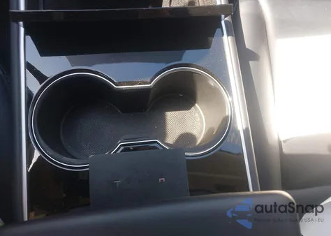 2018 Tesla Model 3 Long Range/Mid Range from USA, damaged, VIN 5YJ3E1EA9JF048766